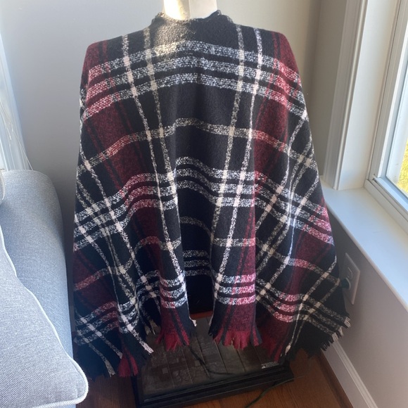 Burgundy black white & gray plaid Shawl wrap One Size - Picture 2 of 7